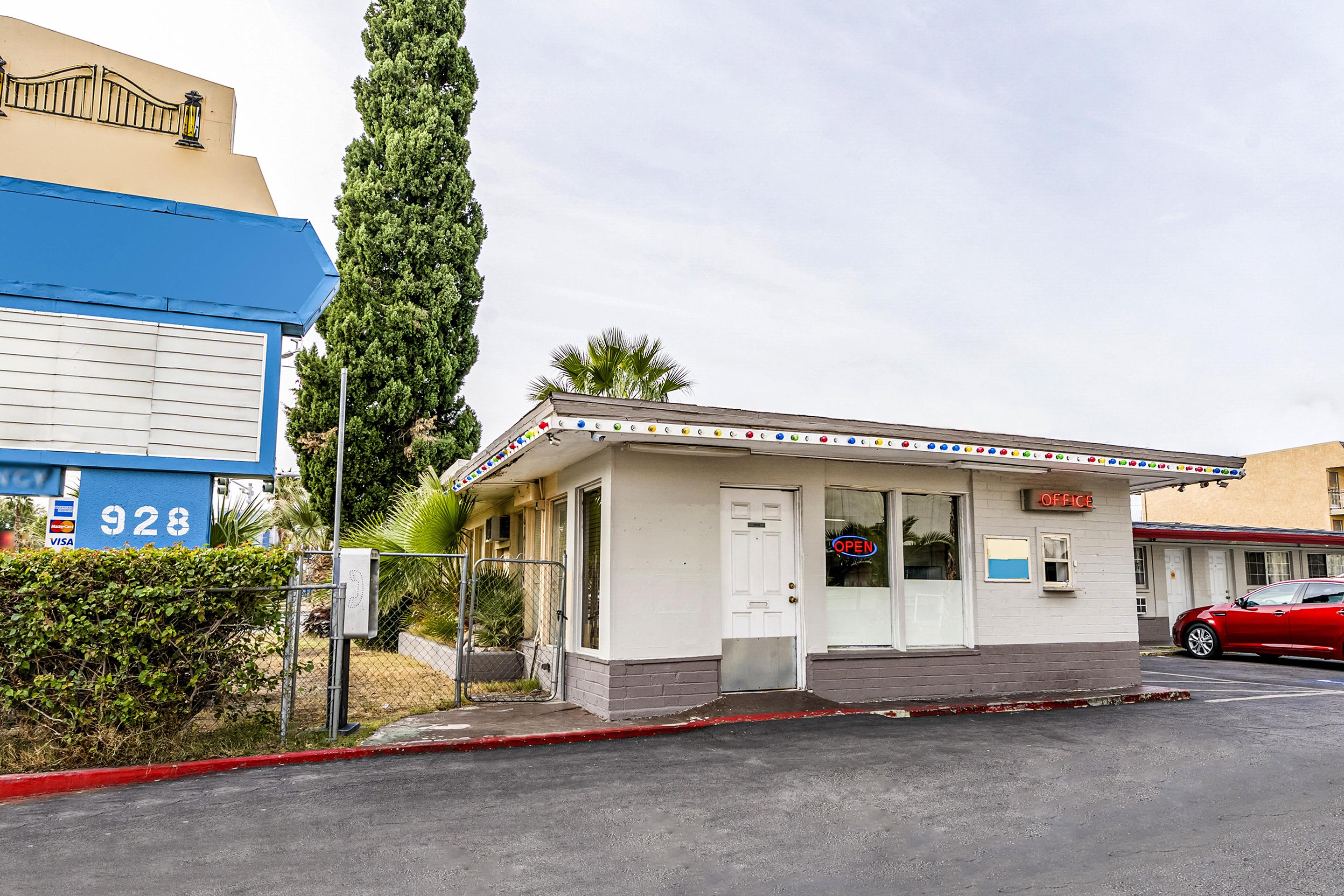 Oyo Gateway Motel Las Vegas North Strip/Fremont St. Area Dış mekan fotoğraf