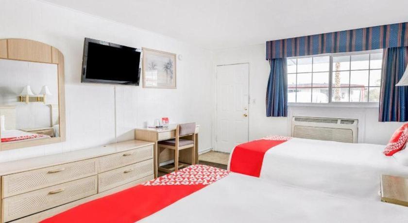 Oyo Gateway Motel Las Vegas North Strip/Fremont St. Area Dış mekan fotoğraf