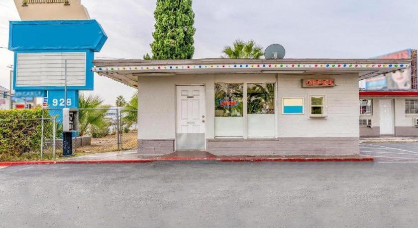 Oyo Gateway Motel Las Vegas North Strip/Fremont St. Area Dış mekan fotoğraf